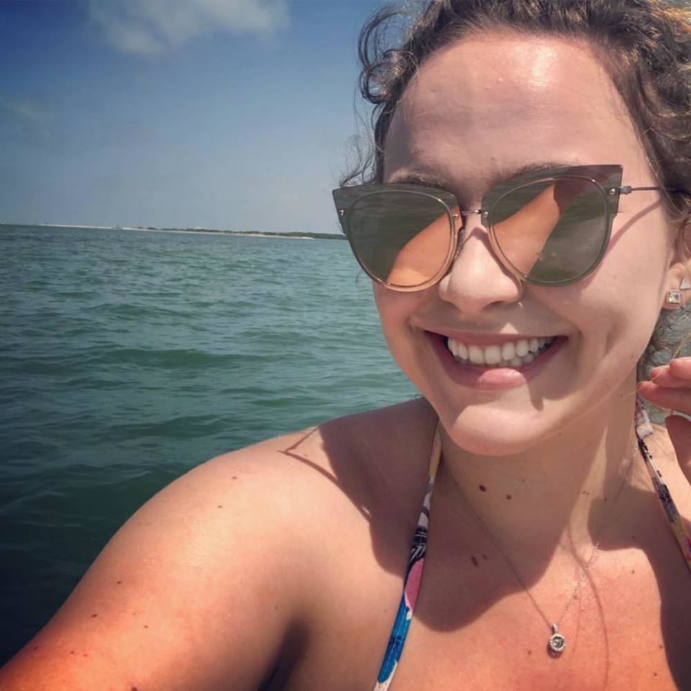 Meet your Posher, Lauren